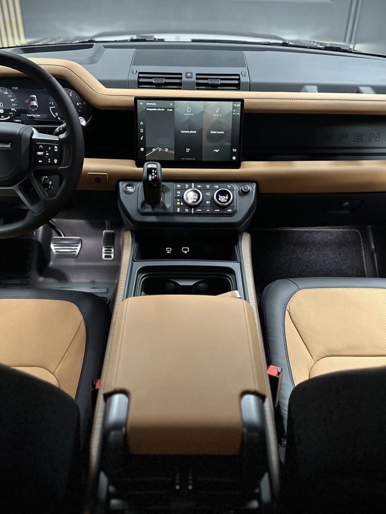 smeđa unutrašnjost